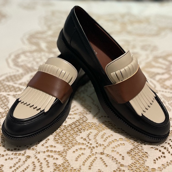 Marc Fisher Classic Black and Cream Loafers with Brown Accent - Picture 9 of 11